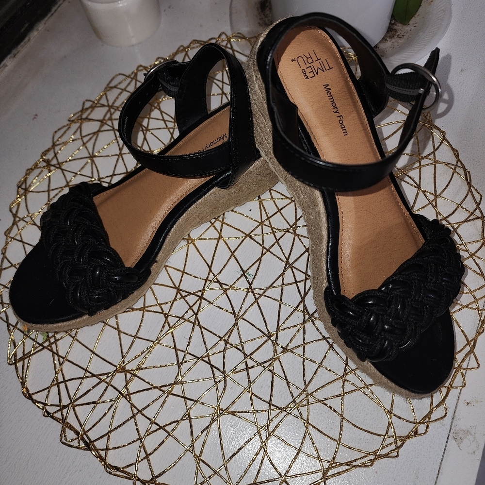 Time and Tru Black Braided Espadrille Wedge Sandals